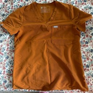 Figs Atlantic fall xs one pocket top